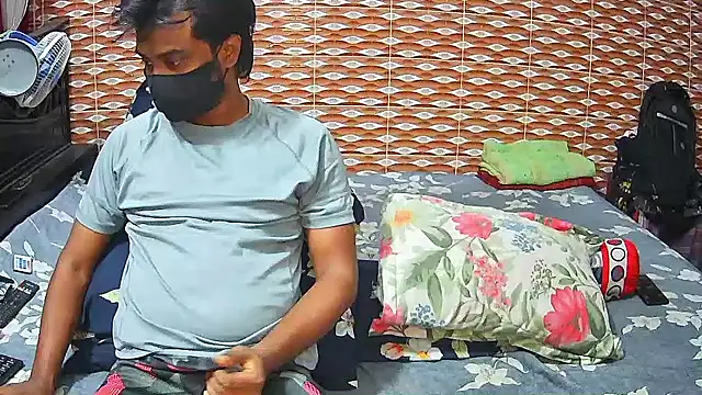 Hot Nila online show from 19, 5, 2026