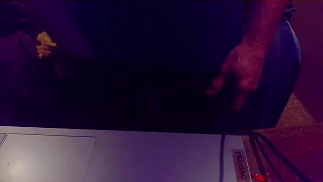 bluedragon0525 online show from 11, 10, 2025