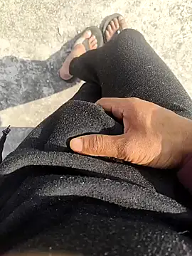 Snapshot of aryan_8051 chatting on 10, 1, 2025 aryan 8051 online show from 10, 1, 2025