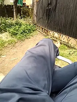 Snapshot of aryan_8051 chatting on 18, 9, 2025 aryan 8051 online show from 18, 9, 2025