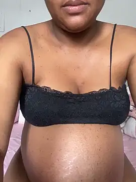 Snapshot of Mariaapimentinha chatting on 18, 12, 2025 Mariaapimentinha online show from 18, 12, 2025