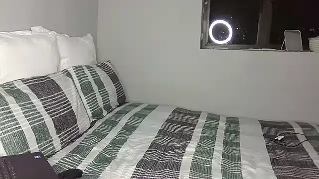 sexytinashe21 online show from 11, 9, 2025