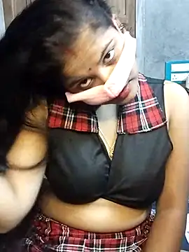 Snapshot of nikitacute23 chatting on 23, 2, 2025 nikitacute23 online show from 23, 2, 2025