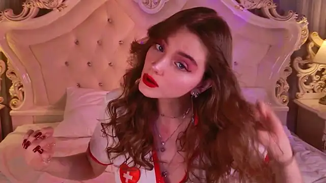 Snapshot of VITA_TESS chatting on 8, 11, 2025 VITA TESS online show from 8, 11, 2025