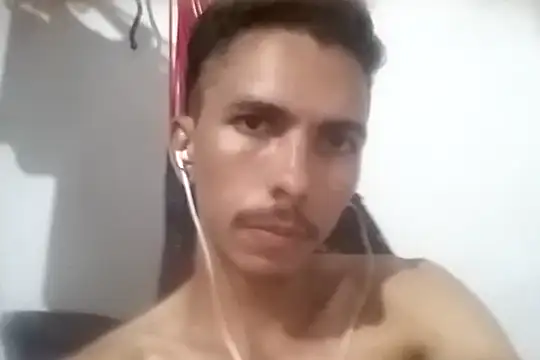 Snapshot of MagrinhoSaradoo chatting on 6, 2, 2025 MagrinhoSaradoo online show from 6, 2, 2025