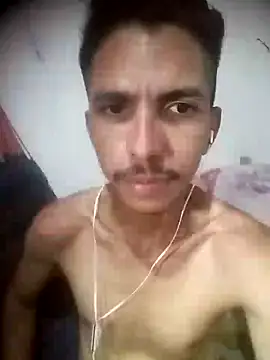 Snapshot of MagrinhoSaradoo chatting on 8, 2, 2025 MagrinhoSaradoo online show from 8, 2, 2025