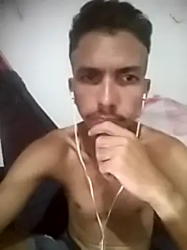 Snapshot of MagrinhoSaradoo chatting on 11, 2, 2025 MagrinhoSaradoo online show from 11, 2, 2025