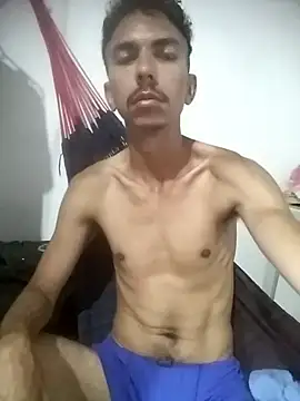 Snapshot of MagrinhoSaradoo chatting on 13, 2, 2025 MagrinhoSaradoo online show from 13, 2, 2025