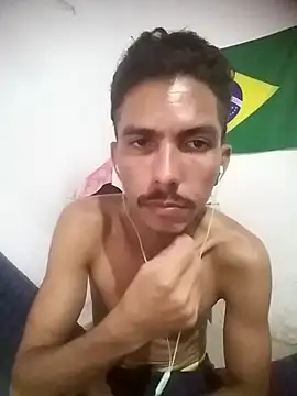 Snapshot of MagrinhoSaradoo chatting on 26, 2, 2025 MagrinhoSaradoo online show from 26, 2, 2025