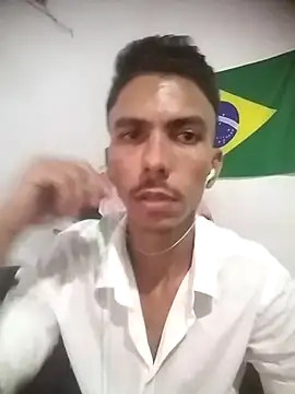 Snapshot of MagrinhoSaradoo chatting on 2, 3, 2025 MagrinhoSaradoo online show from 2, 3, 2025