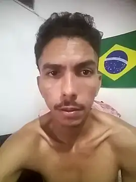 Snapshot of MagrinhoSaradoo chatting on 8, 3, 2025 MagrinhoSaradoo online show from 8, 3, 2025