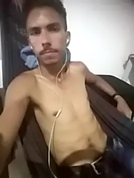 Snapshot of MagrinhoSaradoo chatting on 11, 3, 2025 MagrinhoSaradoo online show from 11, 3, 2025