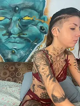 Snapshot of Izy_cute_ chatting on 2, 2, 2025 Izy cute online show from 2, 2, 2025