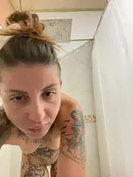 Izy cute  online show from 7, 3, 2026