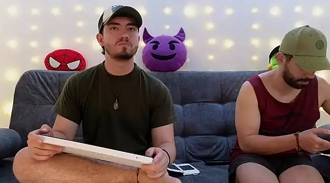 Snapshot of ErickBrant chatting on 5, 2, 2025 ErickBrant online show from 5, 2, 2025