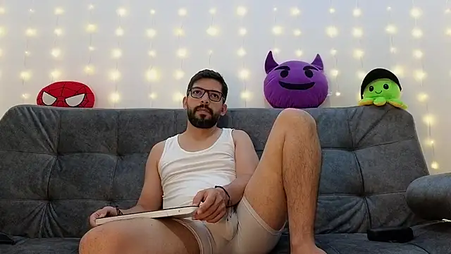 Snapshot of ErickBrant chatting on 1, 3, 2025 ErickBrant online show from 1, 3, 2025