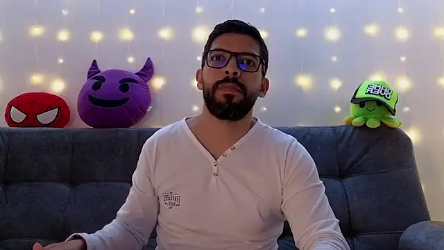 Snapshot of ErickBrant chatting on 4, 3, 2025 ErickBrant online show from 4, 3, 2025