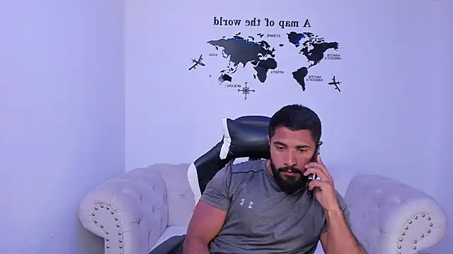 Santiago huntt online show from 2, 10, 2025