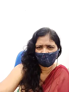 Lucky-Deepthi online show from 4, 3, 2025