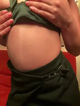 Snapshot of MadameNat chatting on 3, 2, 2025 MadameNat online show from 3, 2, 2025