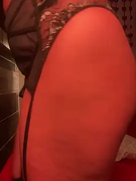 Snapshot of MadameNat chatting on 22, 2, 2025 MadameNat online show from 22, 2, 2025