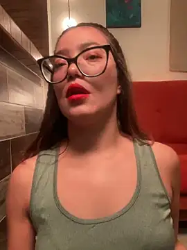 Snapshot of MadameNat chatting on 15, 3, 2025 MadameNat online show from 15, 3, 2025