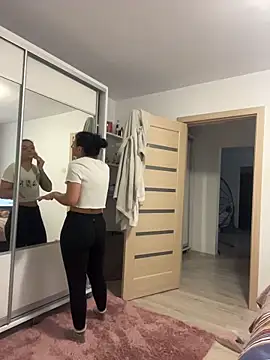 Snapshot of NNNoire chatting on 12, 11, 2025 NNNoire online show from 12, 11, 2025