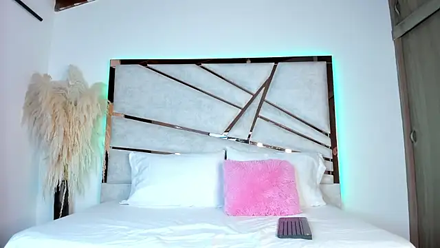 Snapshot of ssofijohnsonx chatting on 11, 2, 2025 ssofijohnsonx online show from 11, 2, 2025