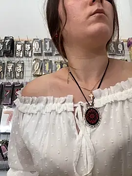 Snapshot of mewKate chatting on 7, 5, 2026 mewKate online show from 7, 5, 2026