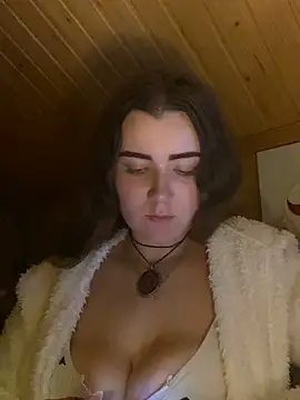 Snapshot of mewKate chatting on 19, 5, 2026 mewKate online show from 19, 5, 2026