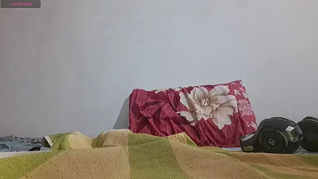 chandni89 online show from 2, 4, 2026