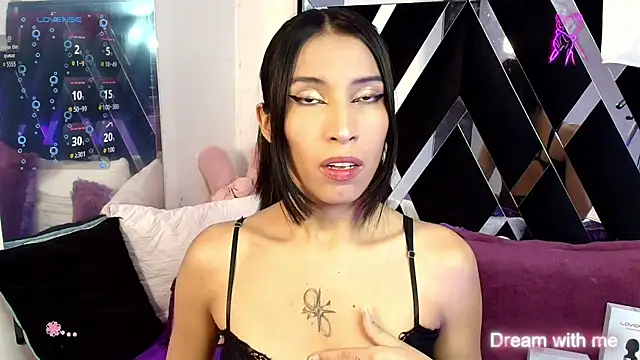 Snapshot of Silver_Rosex chatting on 1, 8, 2026 Silver Rosex online show from 1, 8, 2026