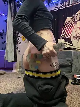 trashbrat online show from 4, 4, 2026