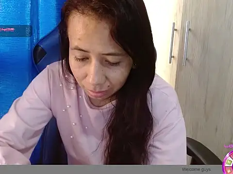 Danielagomez33 online show from 25, 3, 2026