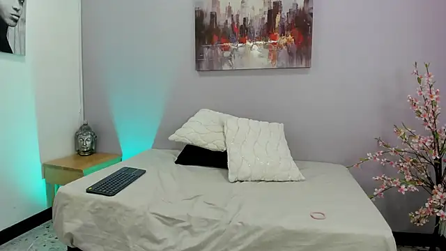 Charlot Vega  online show from 24, 1, 2025