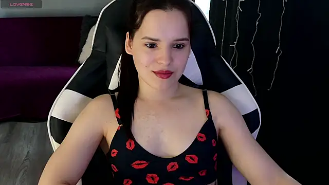 Snapshot of Harleen_Moore chatting on 11, 6, 2026 Harleen Moore online show from 11, 6, 2026