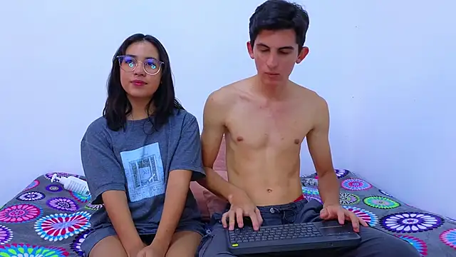 Ana and Leo online show from 24, 2, 2025