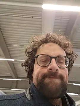 Snapshot of littlehairyman chatting on 18, 1, 2025 littlehairyman online show from 18, 1, 2025