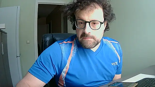 Snapshot of littlehairyman chatting on 6, 1, 2026 littlehairyman online show from 6, 1, 2026