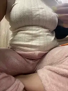 Red-Magic-25 online show from 4, 2, 2025