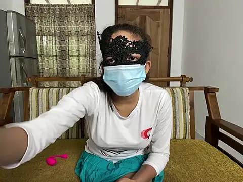 Snapshot of Tatoo_girl chatting on 19, 2, 2025 Tatoo girl online show from 19, 2, 2025