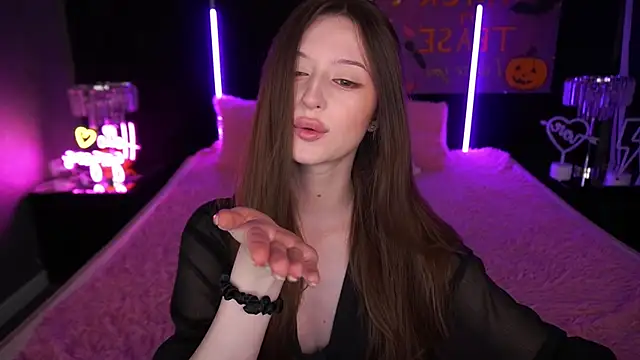 Snapshot of Marmeladkaaa chatting on 6, 11, 2025 Marmeladkaaa online show from 6, 11, 2025