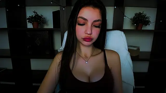 Lexi Jous online show from 6, 3, 2025