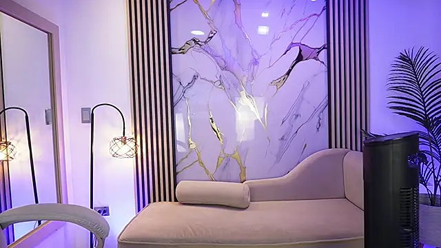 Emma Walkerr  online show from 2, 4, 2026