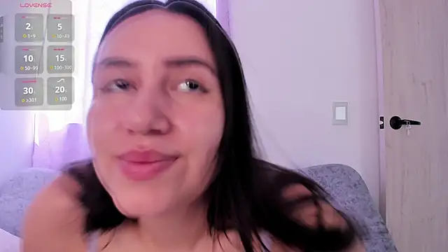 Snapshot of Jullya_x chatting on 10, 11, 2025 Jullya x online show from 10, 11, 2025