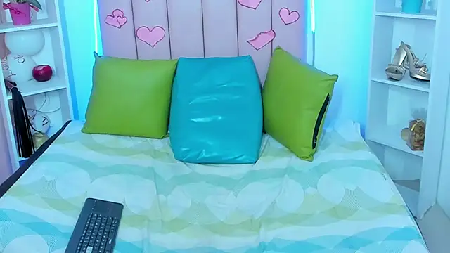 Snapshot of Corey_Bless chatting on 8, 3, 2025 Corey Bless online show from 8, 3, 2025