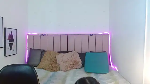 Snapshot of Corey_Bless chatting on 9, 9, 2025 Corey Bless online show from 9, 9, 2025