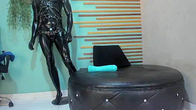 cristal antoni online show from 15, 2, 2025