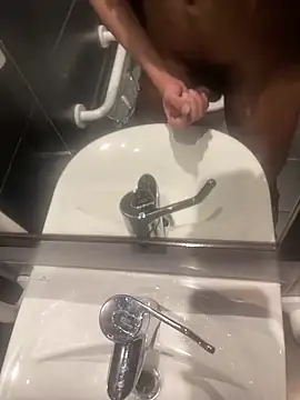 mdnn77 online show from 23, 12, 2025