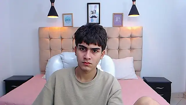 Tommy18   online show from 17, 1, 2025